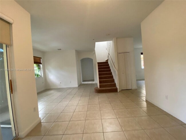 Foto del edificio - 10242 NW 7th St