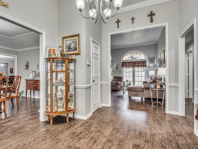 Foto del edificio - 4009 Villa Grove Dr