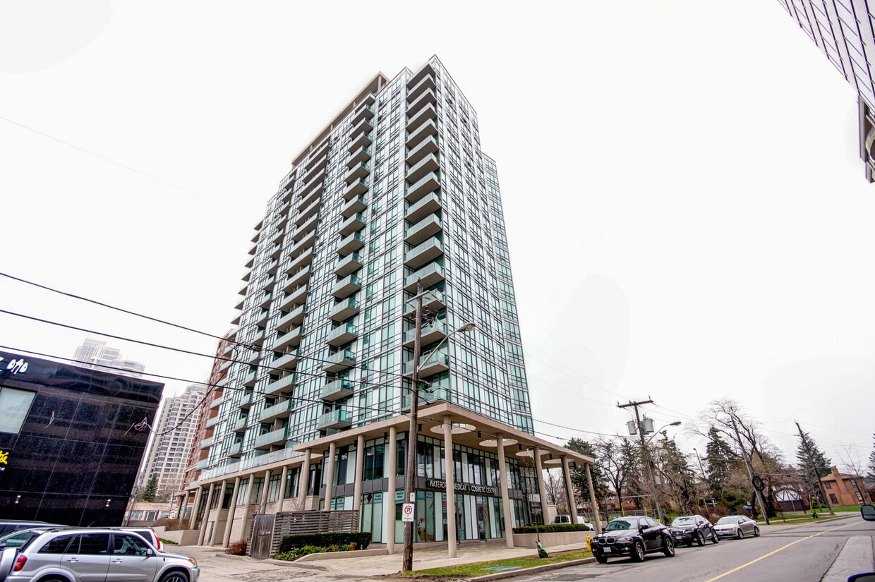 Primary Photo - 26-1026 Norton Ave