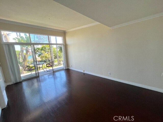 Foto del edificio - 250 Cliff Dr