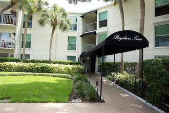 Building Photo - 3325 Bayshore Blvd