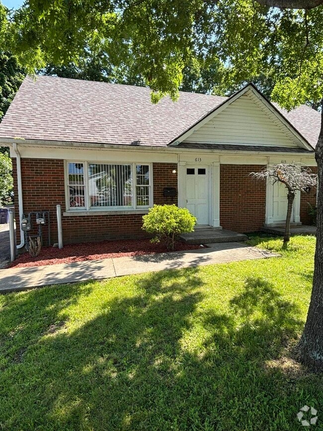 Building Photo - 613 Anniston Dr