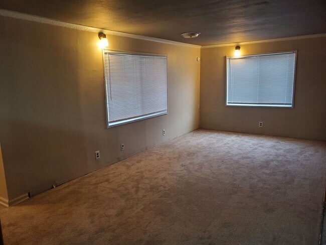 Foto del edificio - Spacious 2 BR/ 1BA Spokane Valley Home