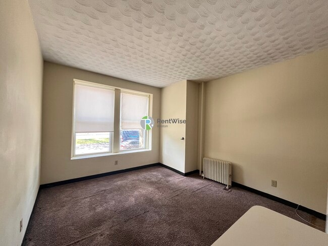 Building Photo - 1118 Commonwealth Ave