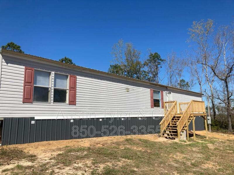 1215 Dwellings St, Alford, FL 32420 House Rental in Alford, FL