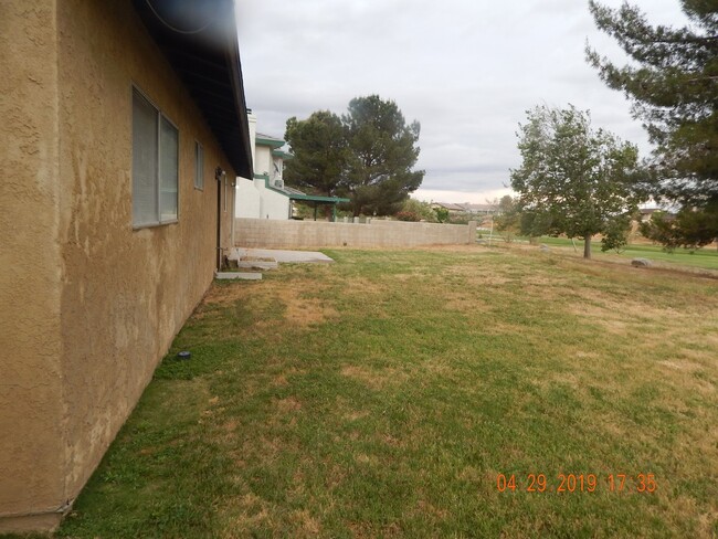 Foto del edificio - 3 bedroom/ 2 bath Home On Green Tree Golf ...