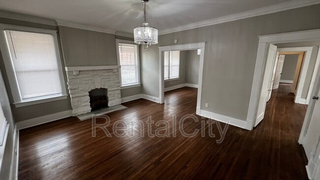 Building Photo - 1288 Castalia St