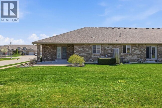 Photo du bâtiment - 2505 Cypress Ave