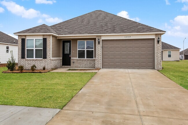 Foto del edificio - 4-Bedroom Brick Home in North Little Rock, AR