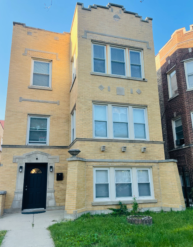 Foto del edificio - 3740 W Eastwood Ave