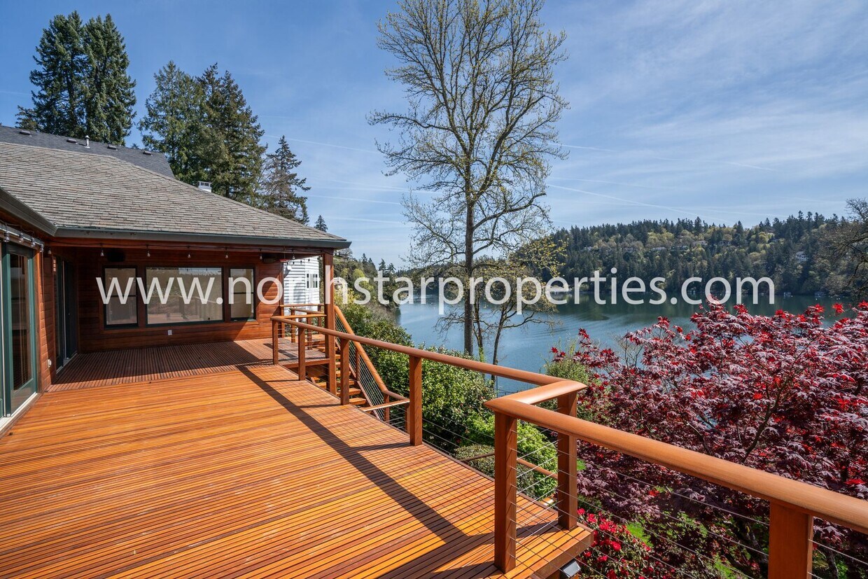 Stunning Views on Lake Oswego House Rental in Lake Oswego, OR