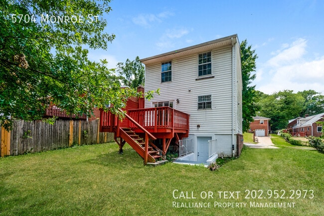 Building Photo - 5704 Monroe St