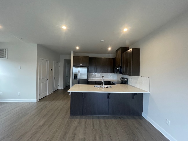 Building Photo - 1097 Mountain Vw Dr