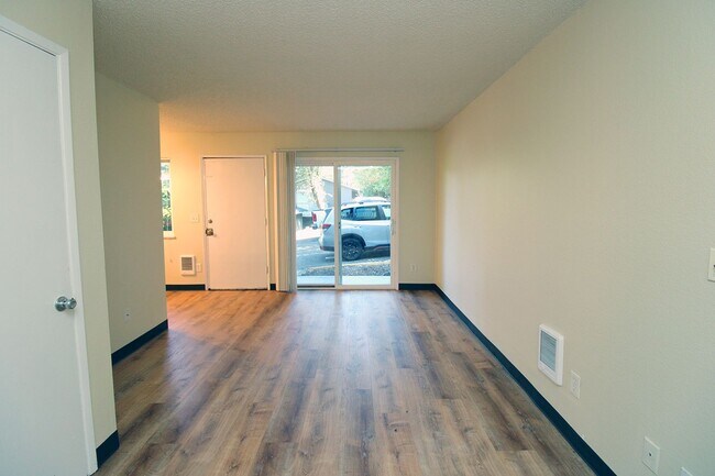 Foto del edificio - 5704 SW Beaverton Hillsdale Hwy