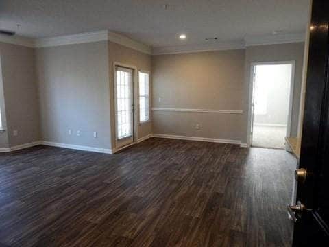 Foto del edificio - 6210 Peachtree Dunwoody Rd
