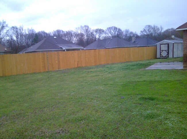 Building Photo - *****JUST REDUCED*****906 Mourning Dove Co...