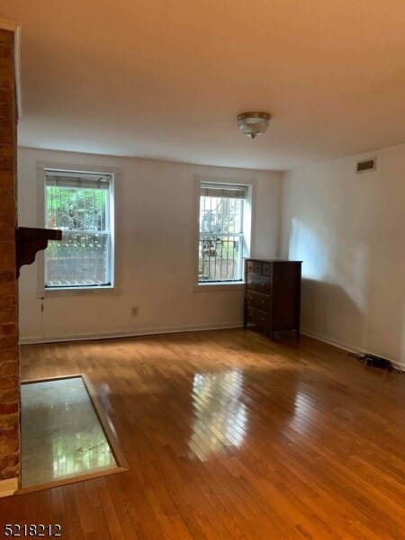 Photo - 107 Sussex St Apartment