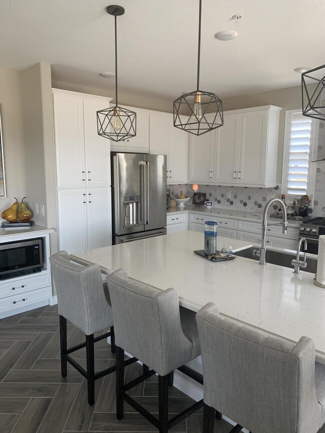 Building Photo - 5100 Rancho Paloma Dr