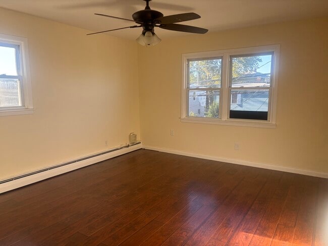 Bedroom - 119 Church St