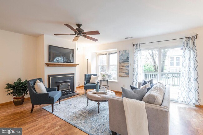 Foto del edificio - 4502 Adams Ct