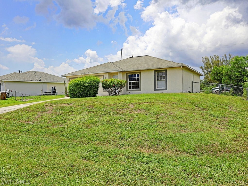 325 NE 30th Terrace, Cape Coral, FL 33909 House for Rent in Cape