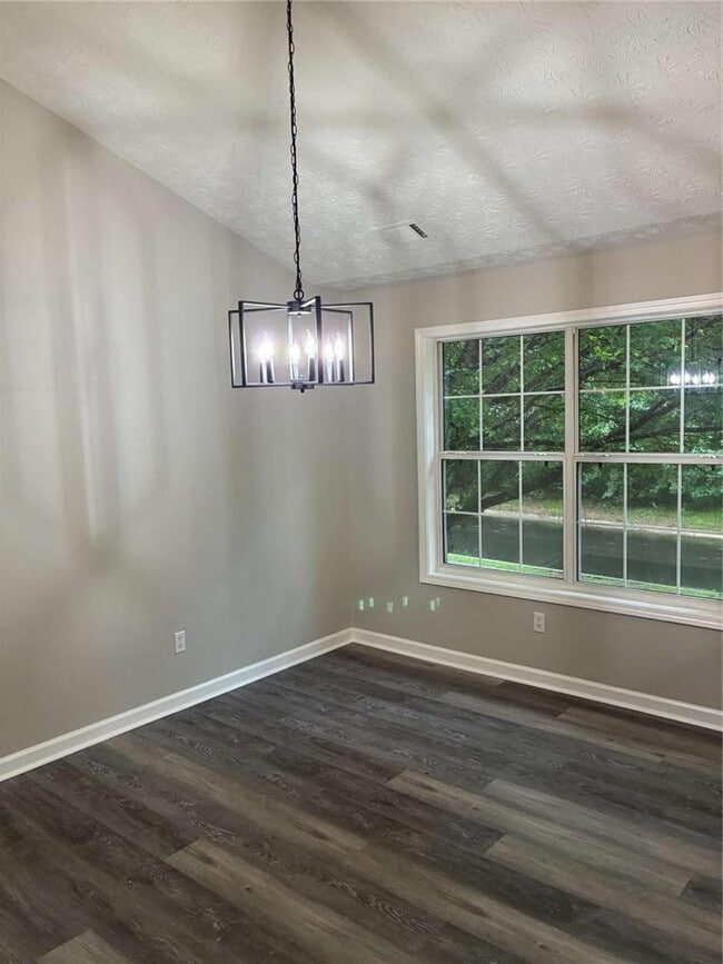 Building Photo - 40 Wynfield Dr