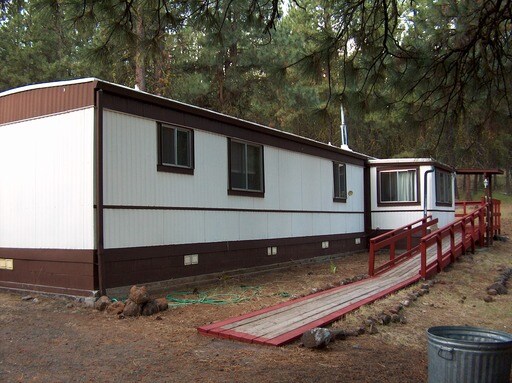 Primary Photo - 15744 Highway 66