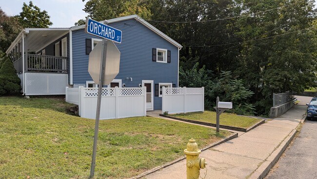 Foto del edificio - 68 Myrtle Ave