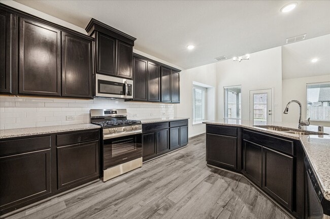 Foto del edificio - 3018 Myrtle Bch Ln