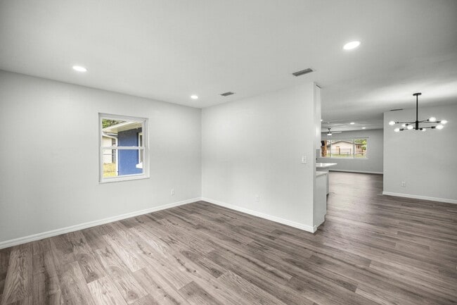 Building Photo - 5 Bahia Court Trce