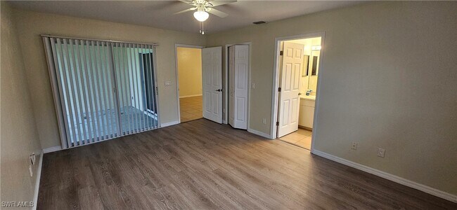 Building Photo - 1628 SW Santa Barbara Pl