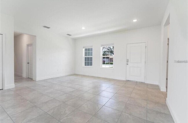 Foto del edificio - 550 Marion Oaks Blvd