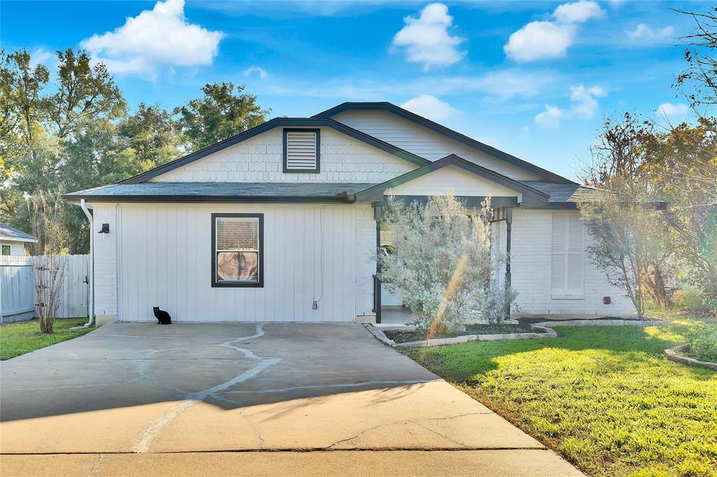 Foto principal - 8505 Ruddington Dr