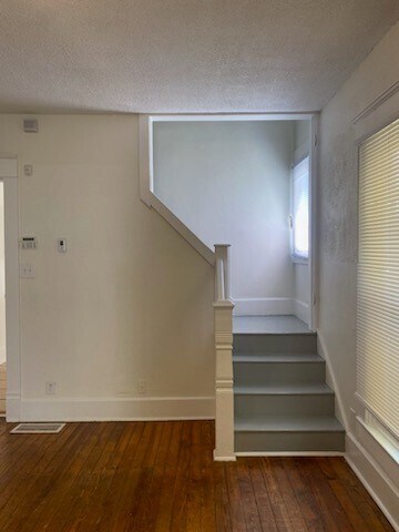 Building Photo - 1433 Orange St