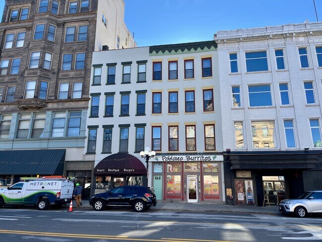 Foto del edificio - 108 W Washington St