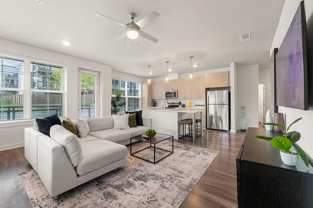 Foto principal - 2048 Bolton Dr NW