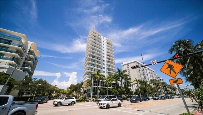 Building Photo - 6700 Indian Creek Dr