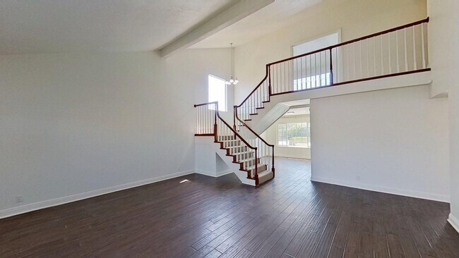 Foto del edificio - 24671 Paige Cir