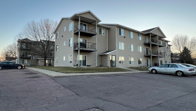 Building Photo - 4609 E 26th St