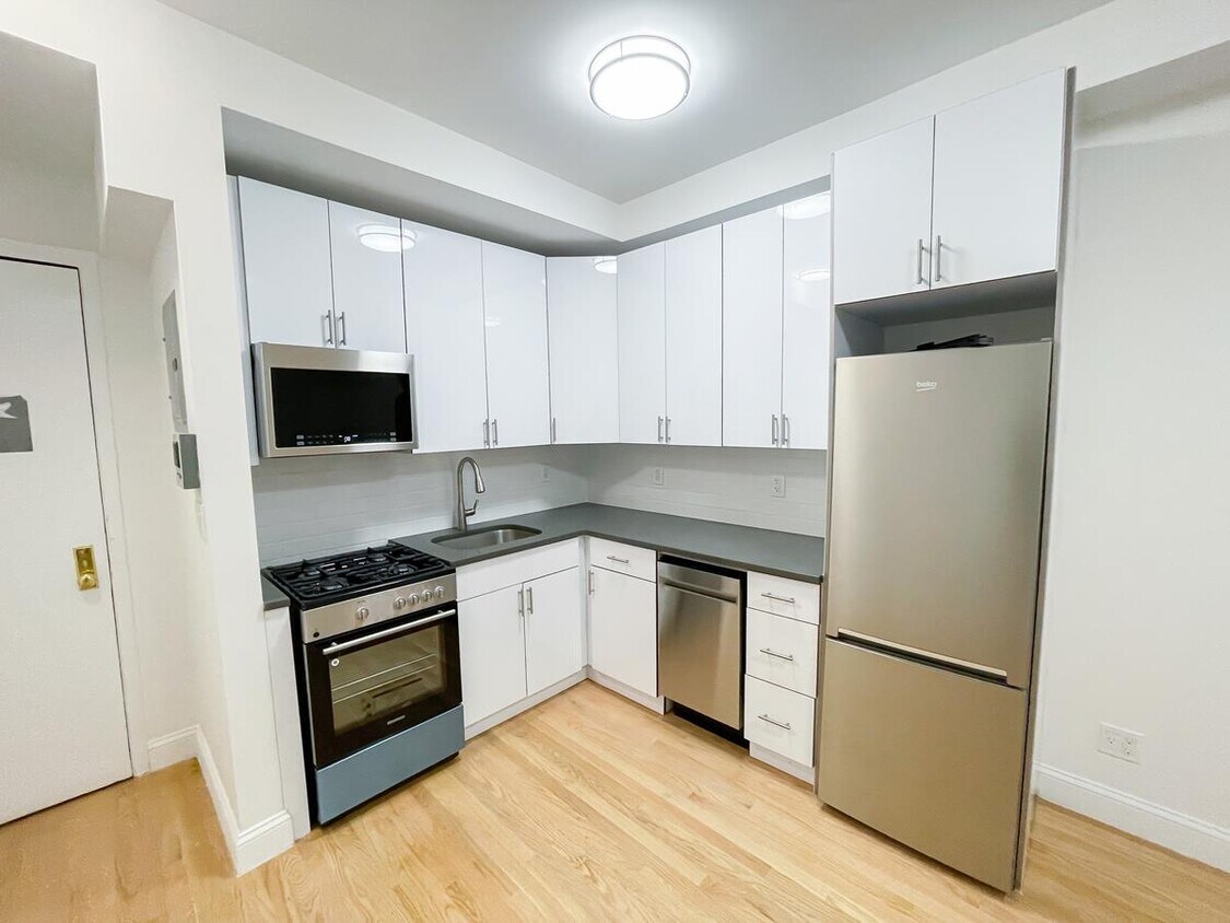 214 W 96th St Unit 2G, New York, NY 10025 Apartment for Rent in New