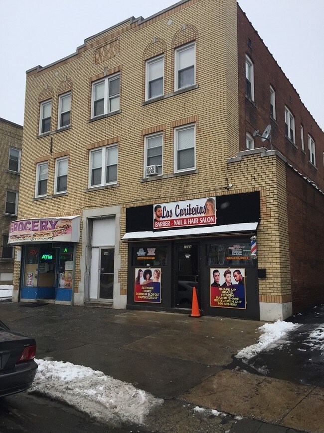 Foto del edificio - 1044-1046 Capitol Ave
