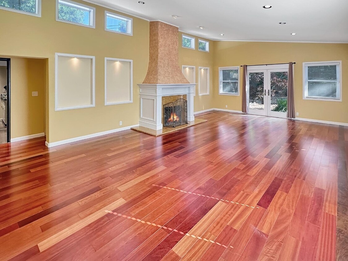 Foto principal - 225 Lindenbrook Rd