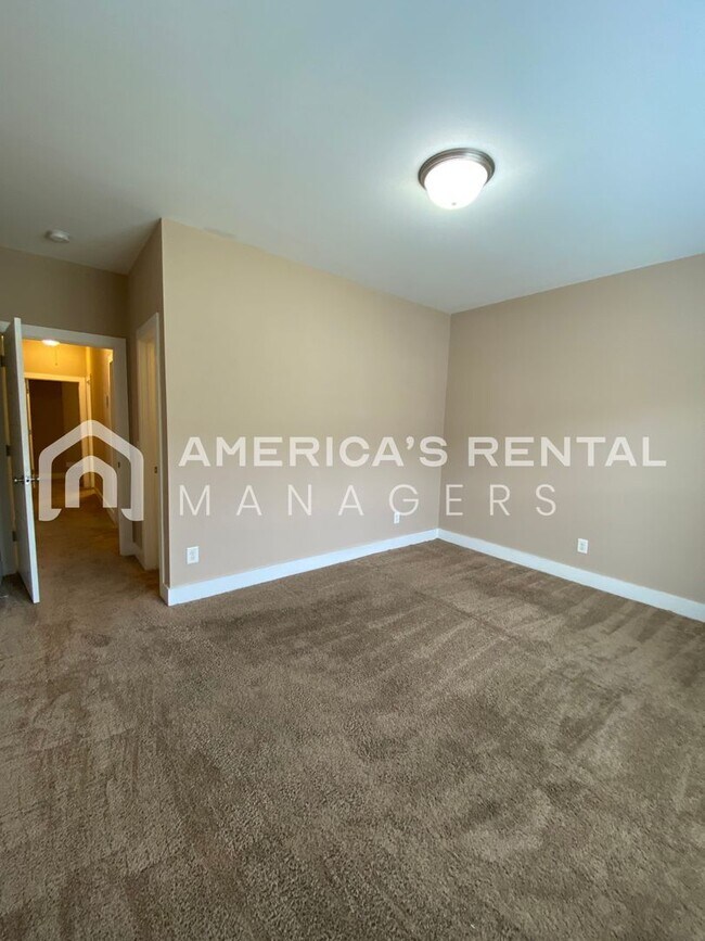 Building Photo - Home for rent in Lake Cyrus! AVAILABLE NOW...