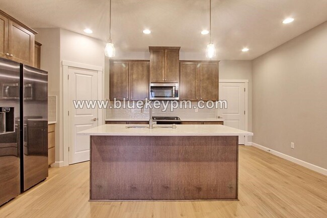 Foto del edificio - 3 Bed,2.5 Bath Townhome at the Landing At ...