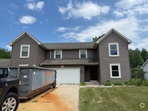 Building Photo - 764 Plainfield Ct