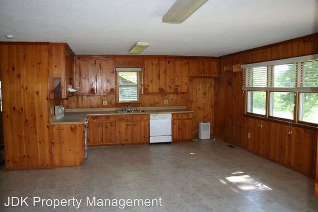 Building Photo - 3 br, 2 bath House - 5004 Lebanon Road