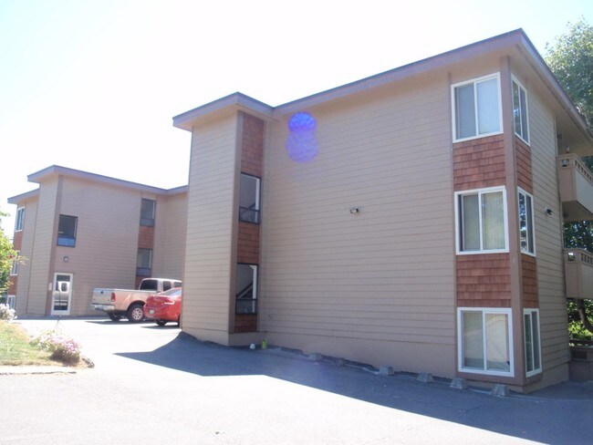 Building Photo - Apartment in Northgate
