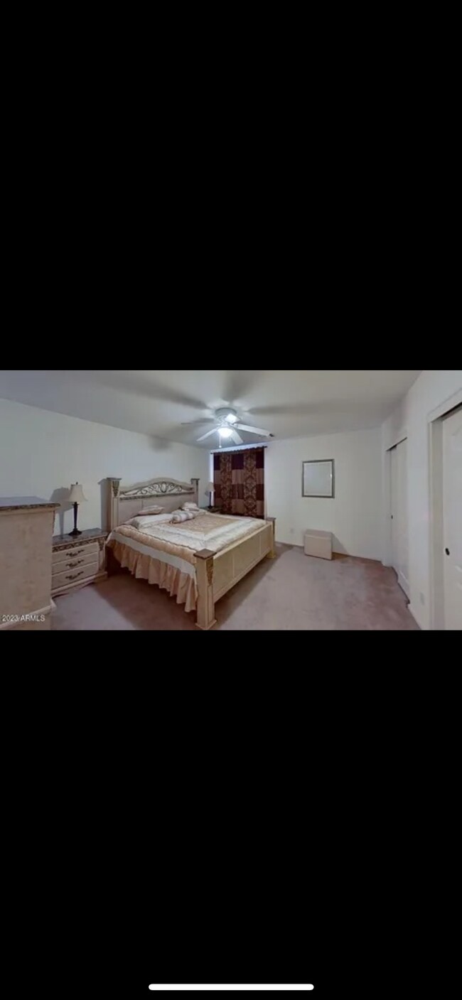 Foto del edificio - 1536 E Chaparral Pl