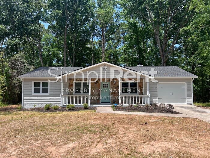 Primary Photo - FULLY RENOVATED! 3 Bdrm / 2 Bath Home - Av...