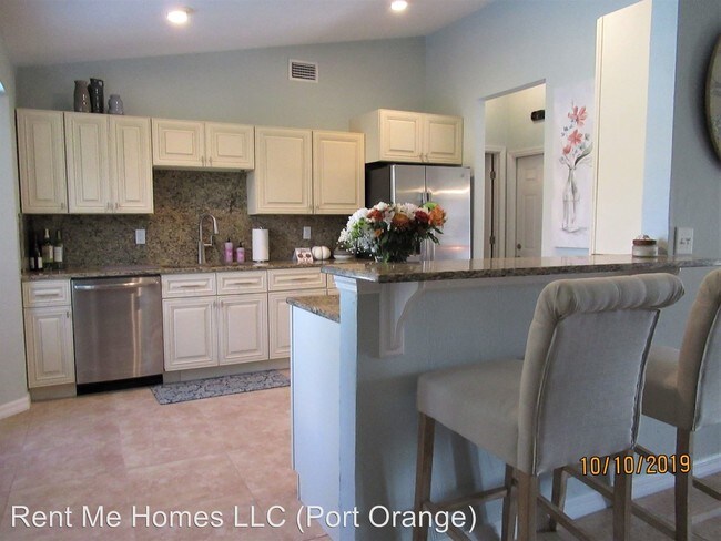 Foto del edificio - 3 br, 2 bath House - 5632 Touro Drive